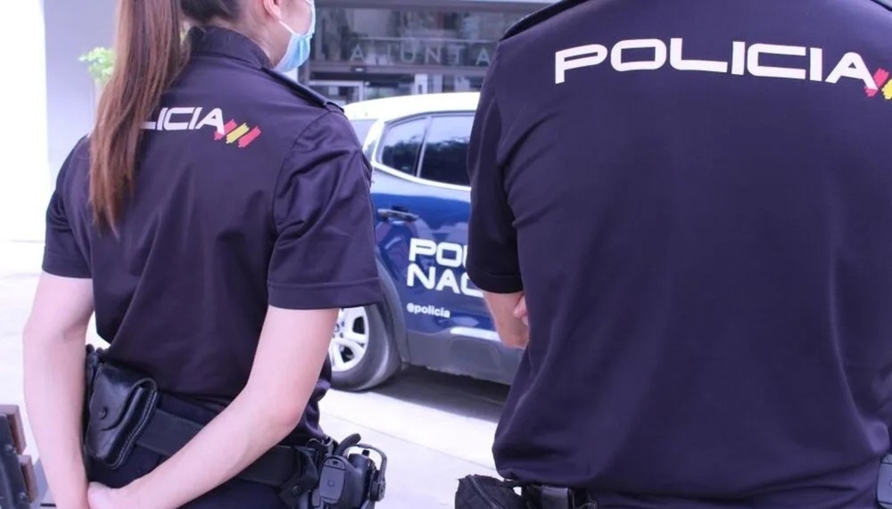 Detienen a un joven por agredir a su pareja