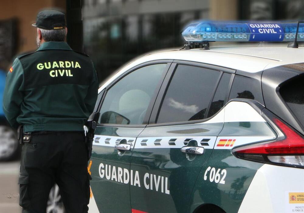 Detenidas dos personas por robar dos vehículos y 11 bicicletas