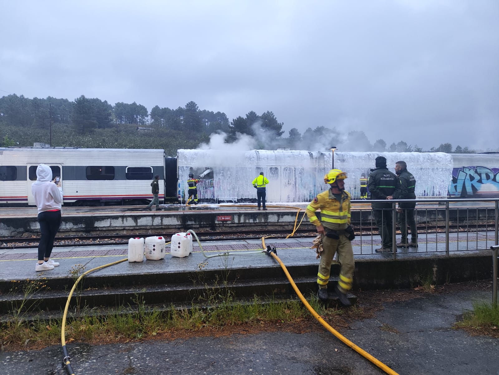 Incendio en tren Regional que cubría el trayecto Valladolid – Puebla de Sanabria, controlado sin heridos