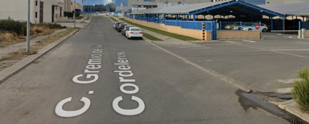 Investigan a un conductor sin carnet tras un accidente