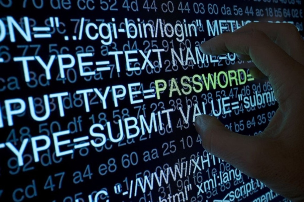 La Guardia Civil alerta a empresarios segovianos sobre estafa ‘online’ que puede causar grandes pérdidas
