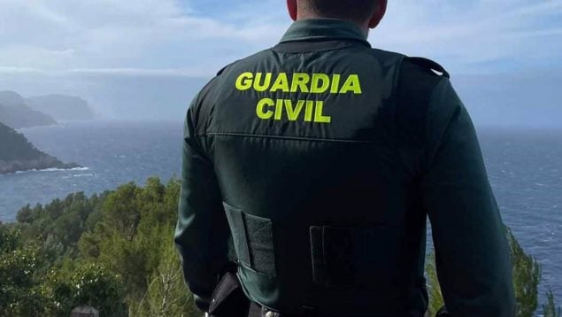 La Guardia Civil salva de morir ahogado a turista borracho y drogado en Magaluf