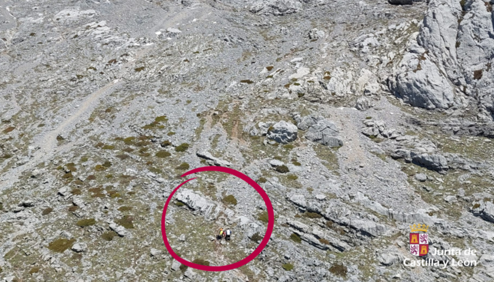 Rescatan en helicóptero a montañero en el Espigüete