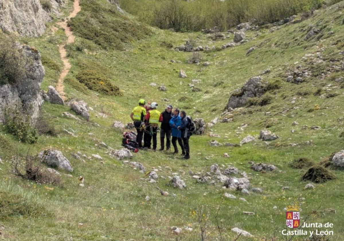 Rescatan a senderista herida tras caída en Sierra de Oña, Burgos