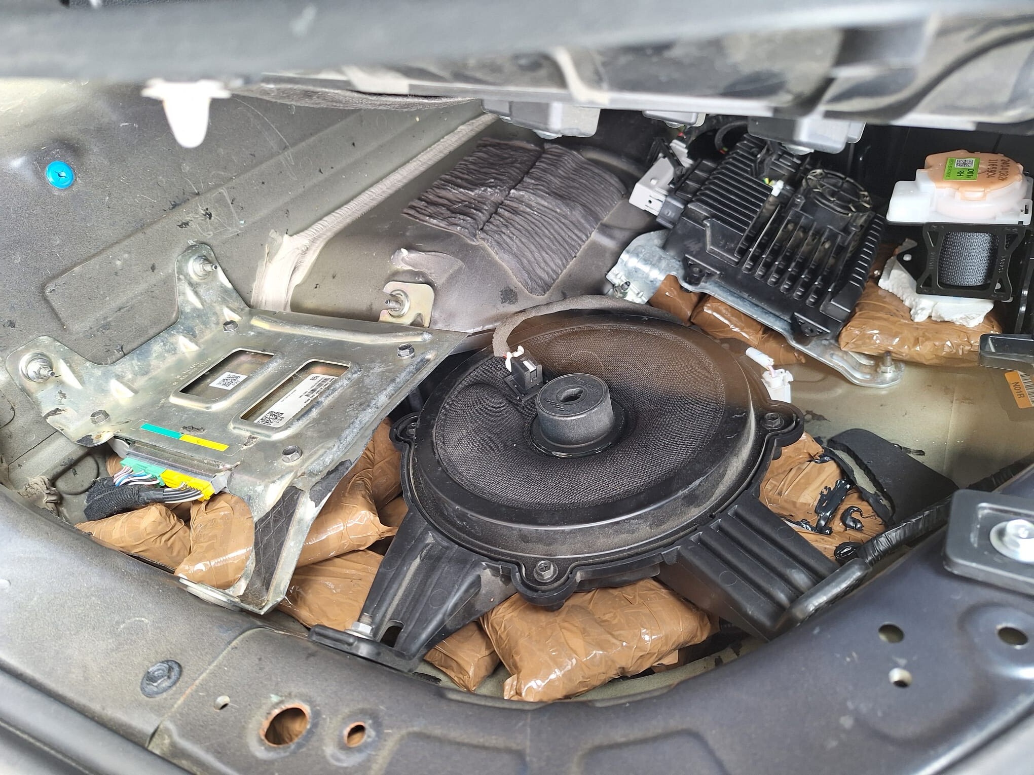 Un matrimonio, detenido al intentar meter en Ceuta por la frontera 45 kilos de hachís ocultos en su coche