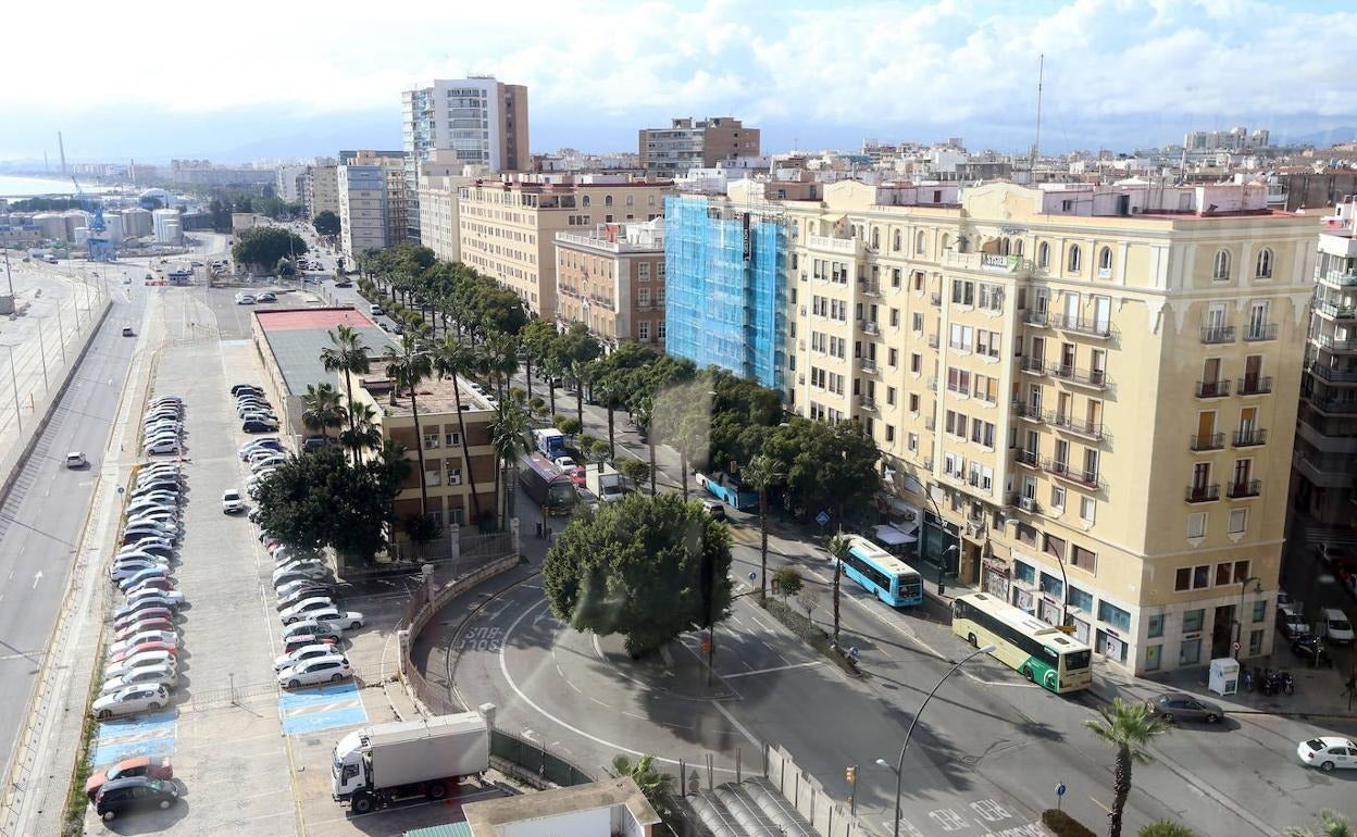 Atropellan de muerte a una persona en la avenida Manuel Agustín Heredia y el coche se da a la fuga
