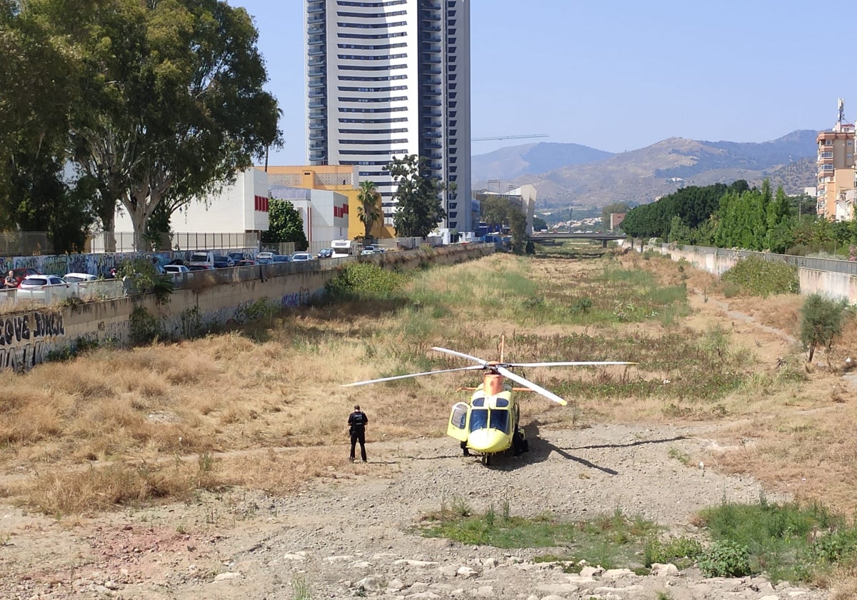 Un bebé de 13 meses, crítico tras ahogarse en la bañera de su casa en Monda