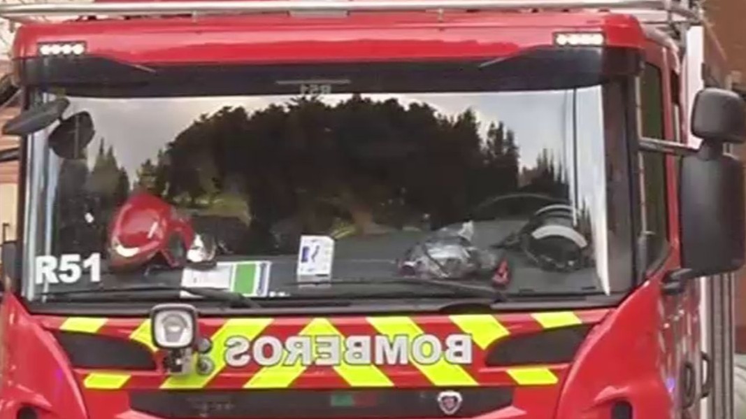 Incendio en una industria de Sangonera la Seca: bomberos intervienen rápidamente