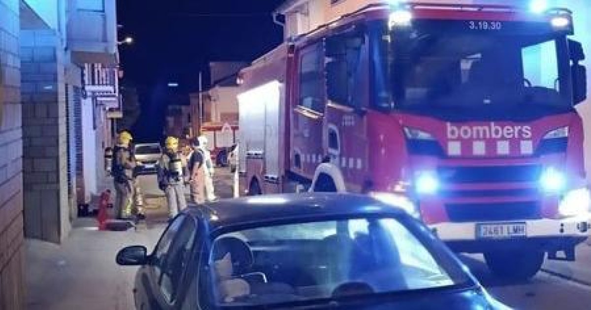 Cuatro personas resultan heridas en incendio en Puigverd de Lleida, evacuadas al hospital Arnau de Vilanova