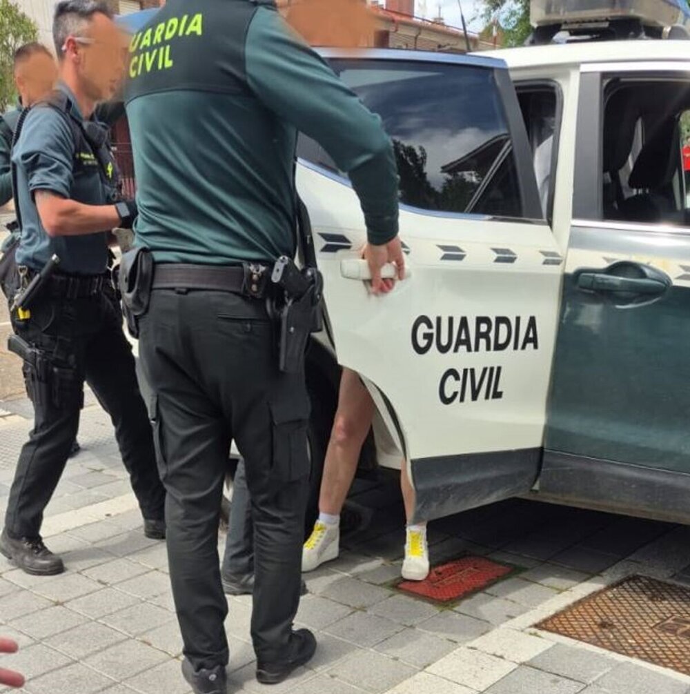 Dos detenidos por hurtar más de 2.000 euros en ropa