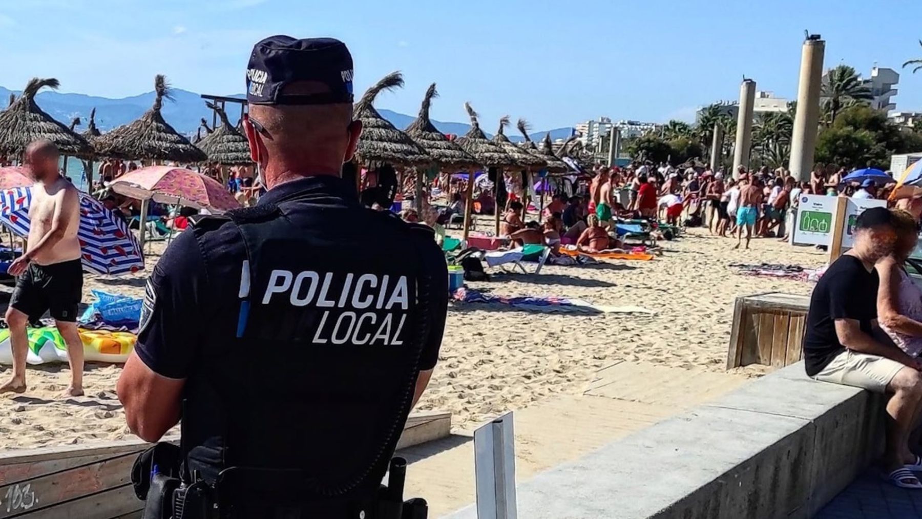 Detenido en Playa de Palma un búlgaro por robar a turistas una bandolera con 100 euros y cuatro móviles