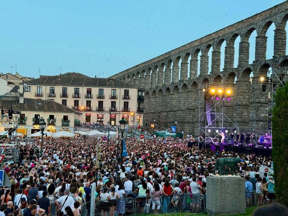 Detenido por tocamientos a una menor en el concierto de Melody