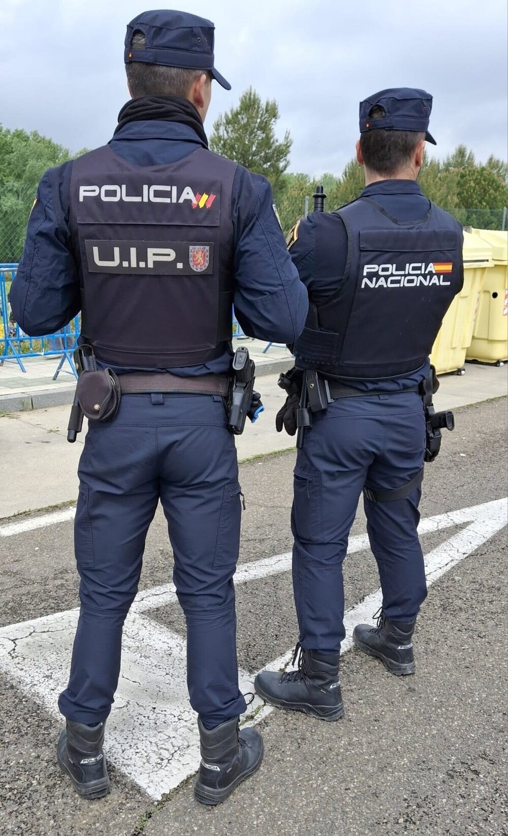 Detenido tras una discusión entre dos familias en la plaza Cea