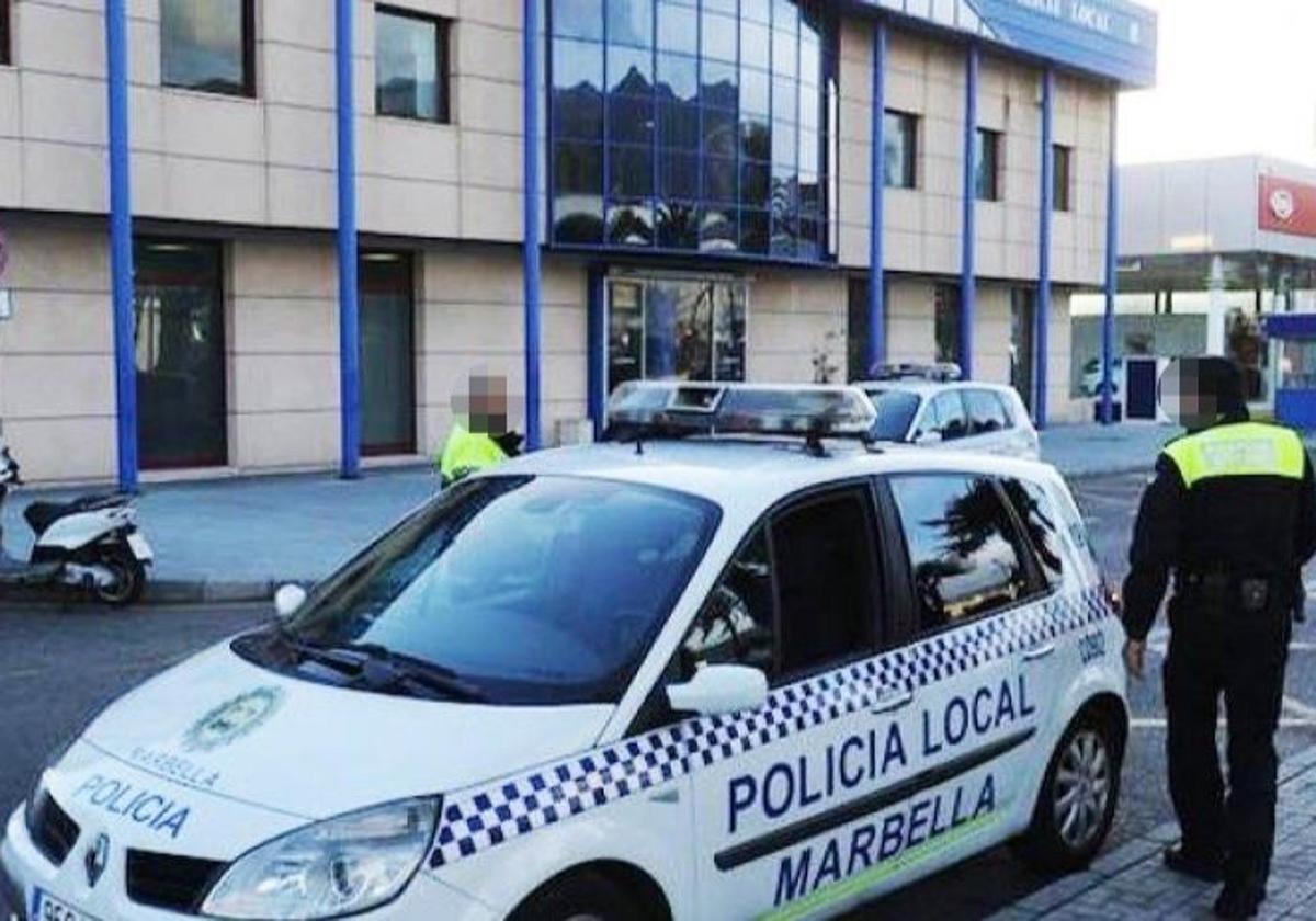 Dos detenidos por robo con violencia en Marbella: recuperan casi 700 euros y son identificados gracias a videovigilancia.