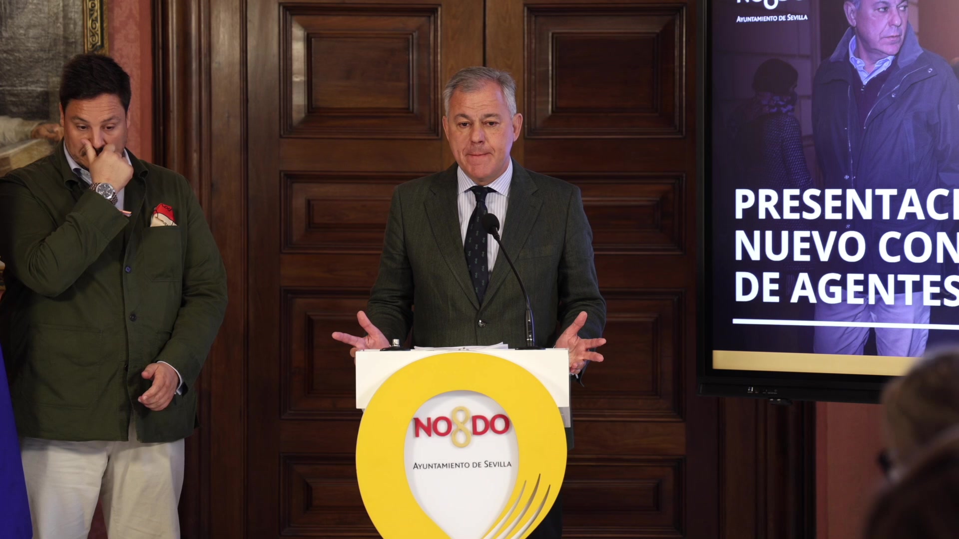 Sanz reclama más policías nacionales tras desviarse otra vez las líneas del Polígono Sur