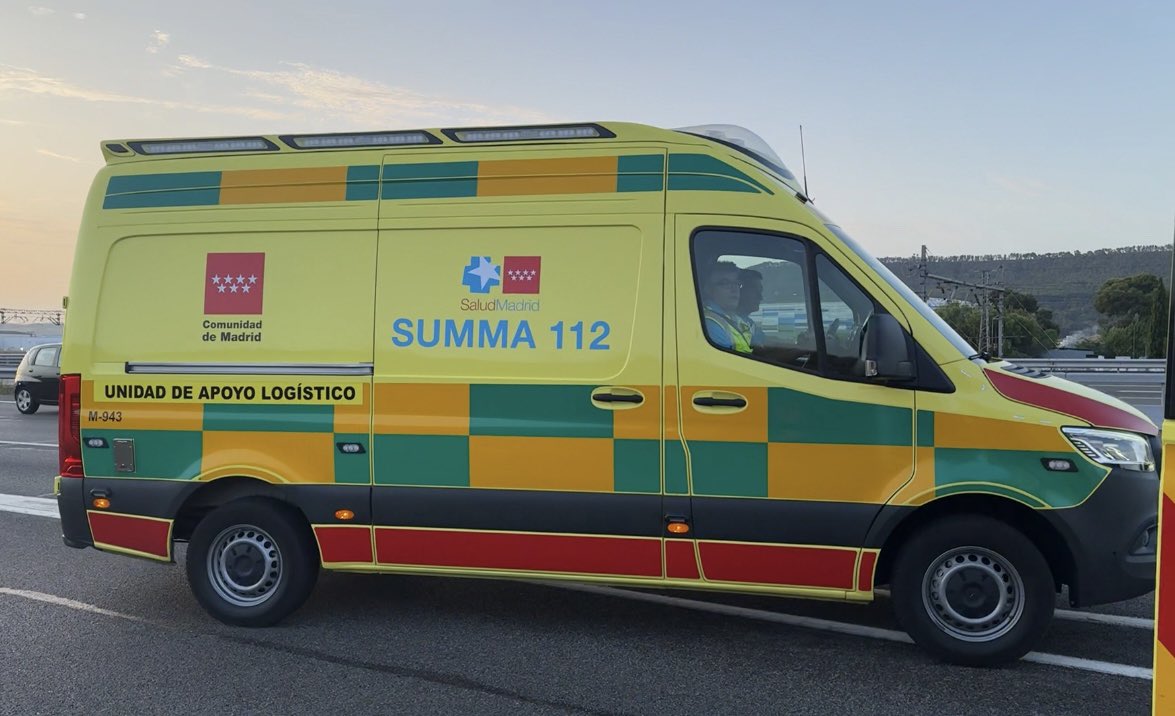 Herido un camionero al volcar en la A-2 a la altura de Torrejón de Ardoz