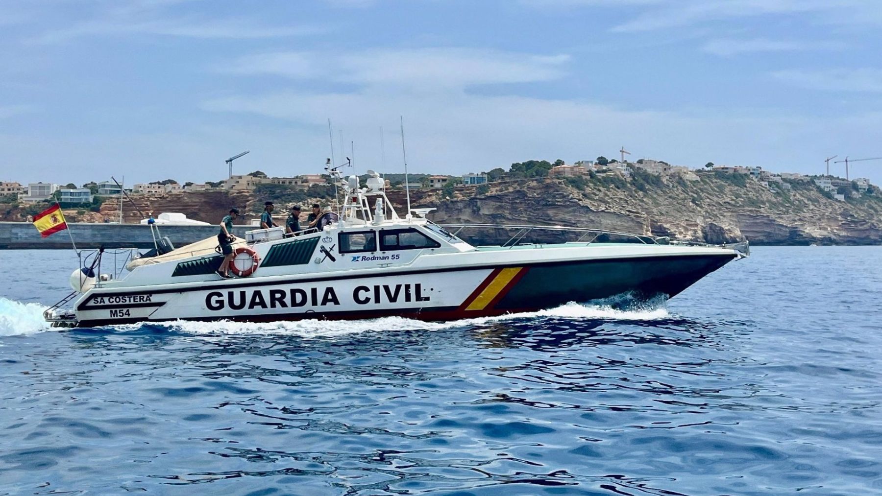 Reanudan la búsqueda de la pareja desaparecida en aguas de Andratx con robots submarinos