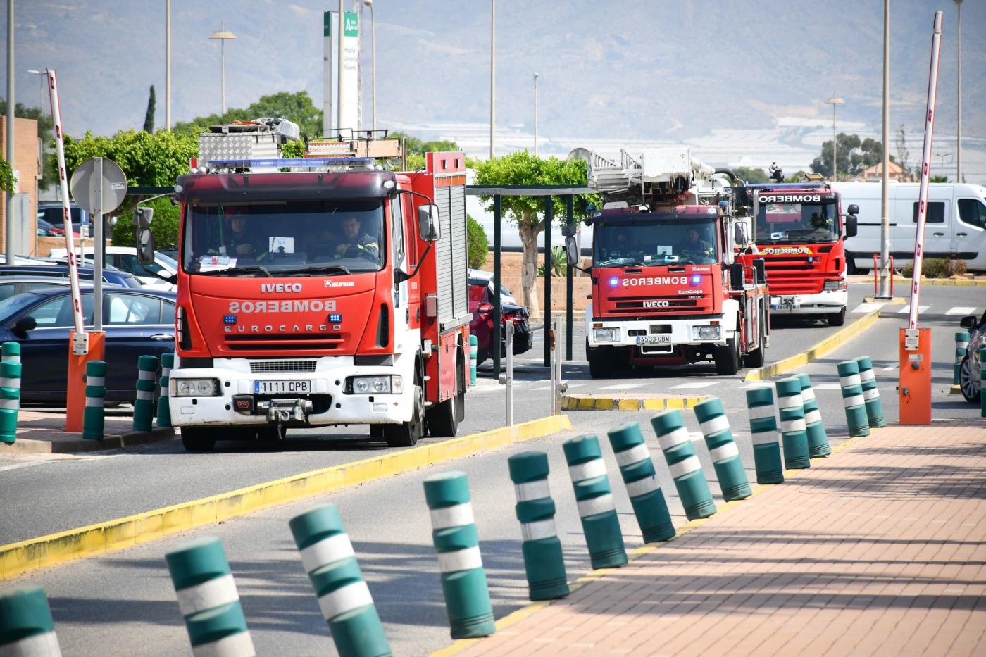 Bomberos del Poniente. - Europa Press.