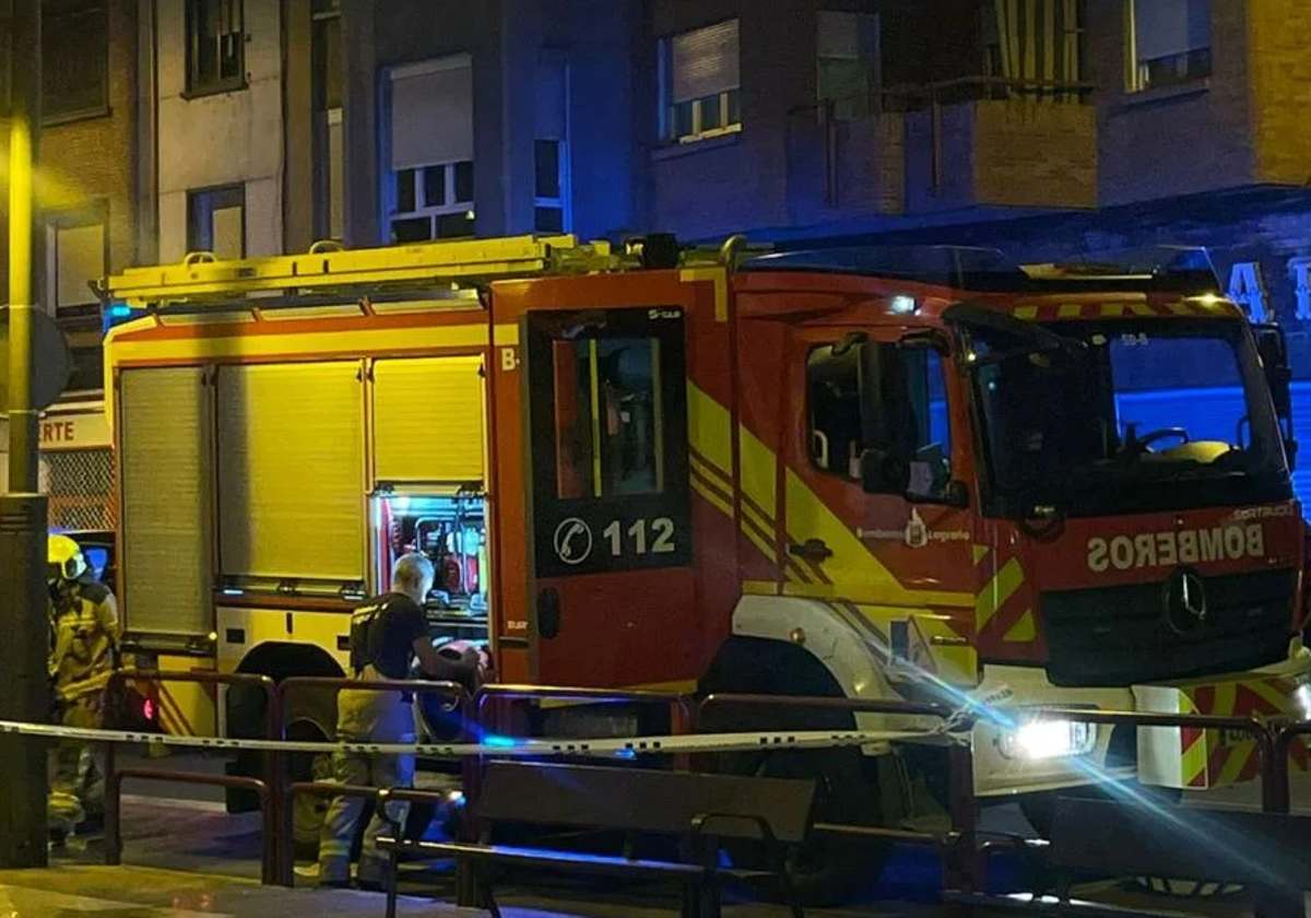 Incendio en una fábrica del polígono Cantabria