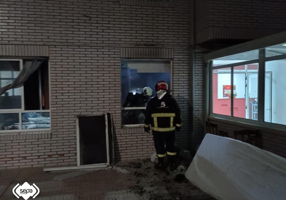 Incendio en residencia geriátrica de Siero deja cuatro afectados, uno de ellos grave