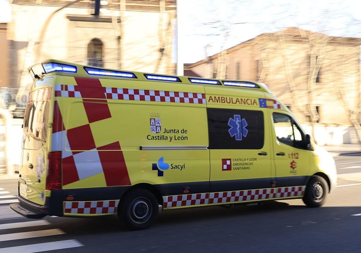 Joven resulta herida tras colisión entre patinete eléctrico y turismo en Salamanca