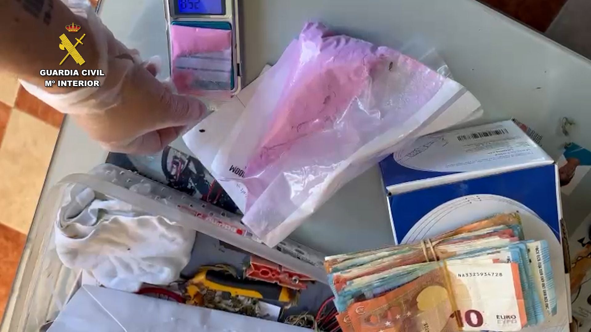 La Guardia Civil desmantela red de tráfico de drogas a través de paquetería en varias ciudades españolas
