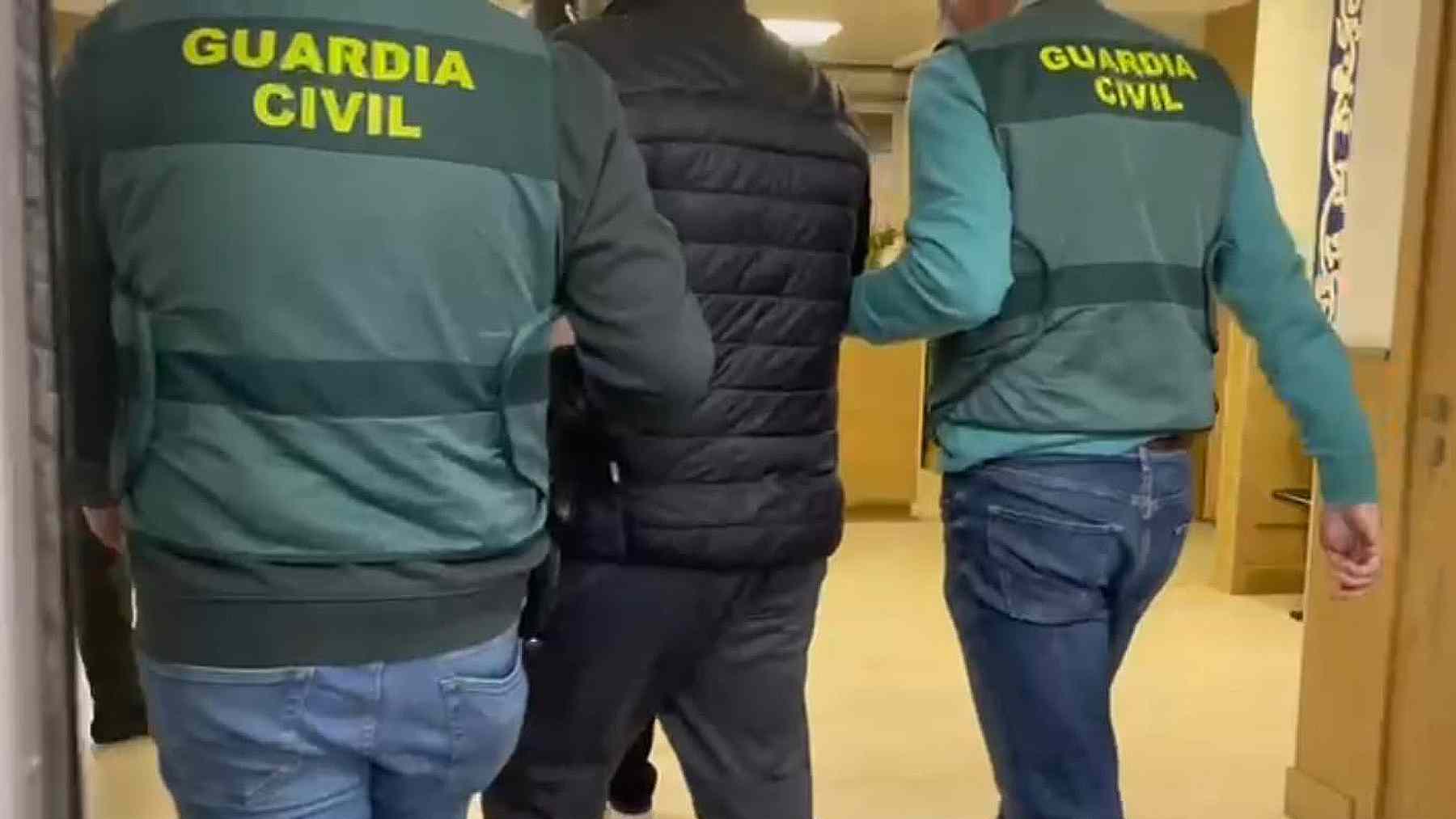 El ladrón que robaba en casas de amigos y familiares: detenido en un pueblo de Navarra tras años de engaños