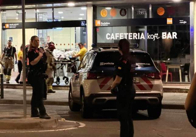 Los Mossos investigan la muerte de un hombre armado con un cuchillo en Sabadell