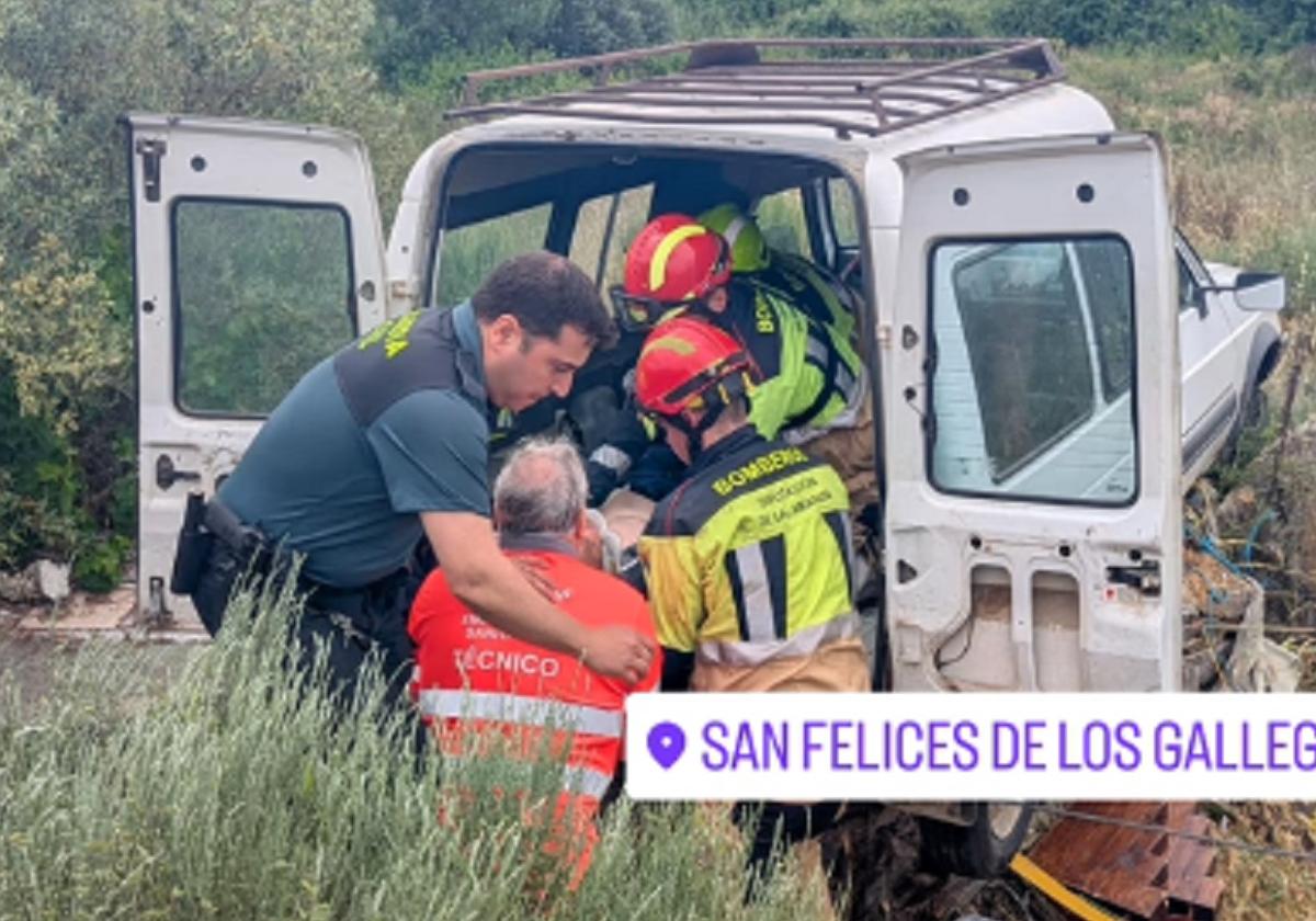 Un varón de 82 años resulta herido tras salirse de la vía con su coche en San Felices de los Gallegos