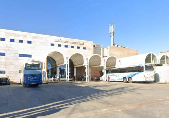 Violenta detención en la estación de autobuses de Caldes de Montbui: dos jóvenes arrestados y cuatro agentes heridos