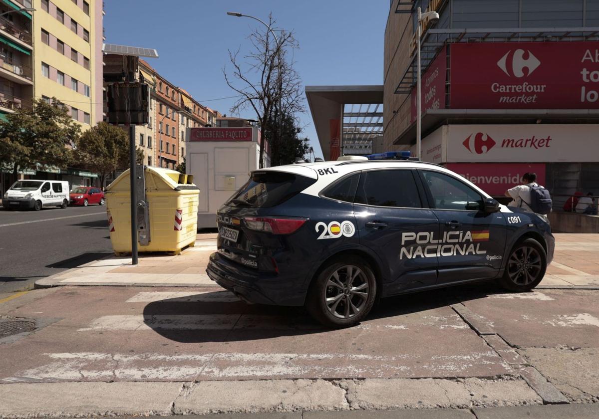 Detenidos por forzar el candado de una taquilla: robaron una cartera y usaron la tarjeta bancaria