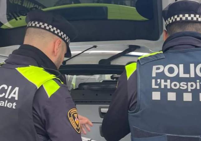 Detienen a conductor sin carnet y con órdenes de búsqueda tras ser sorprendido conduciendo ebrio en L’Hospitalet
