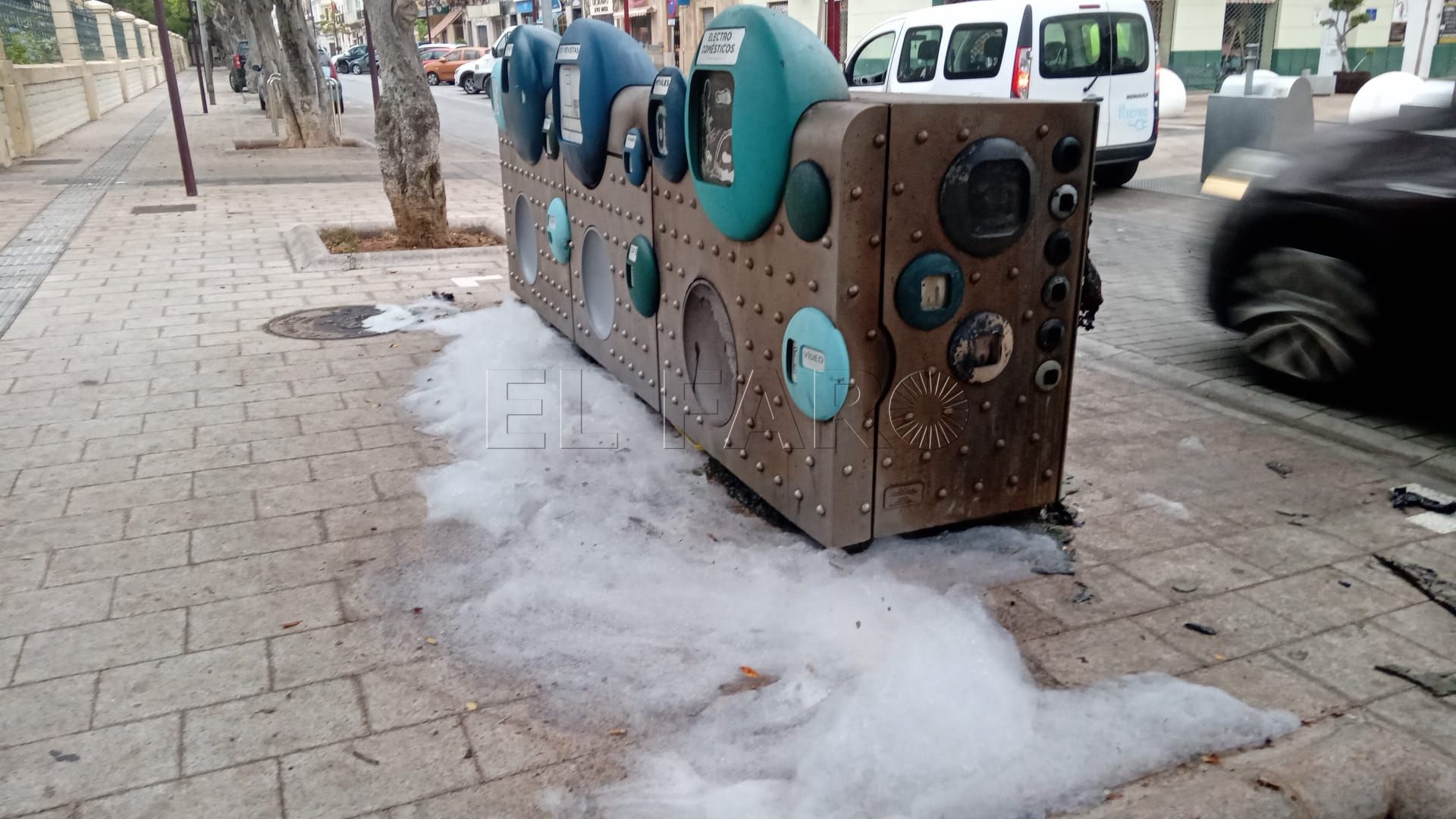El vandalismo contra los contenedores de basura en Melilla sigue en aumento: 138 contenedores sustituidos en seis meses.