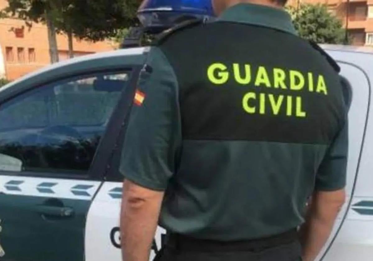 Una 'influencer' denuncia el robo de un reloj de 60.000 euros mientras dormían en un chalé en Benahavís