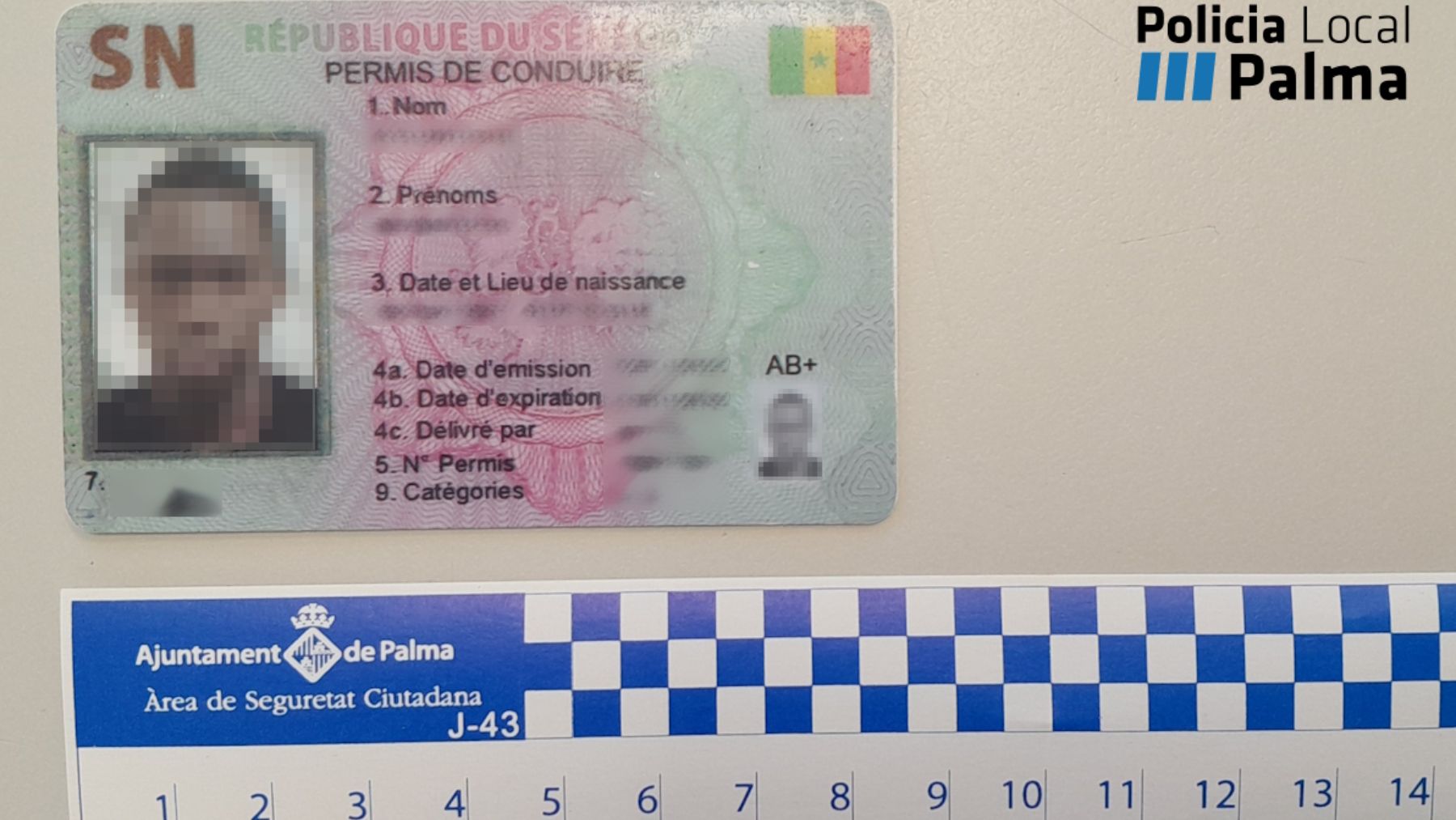 Investigan a hombre senegalés en Palma por falsificación de documento público y conducir sin permiso