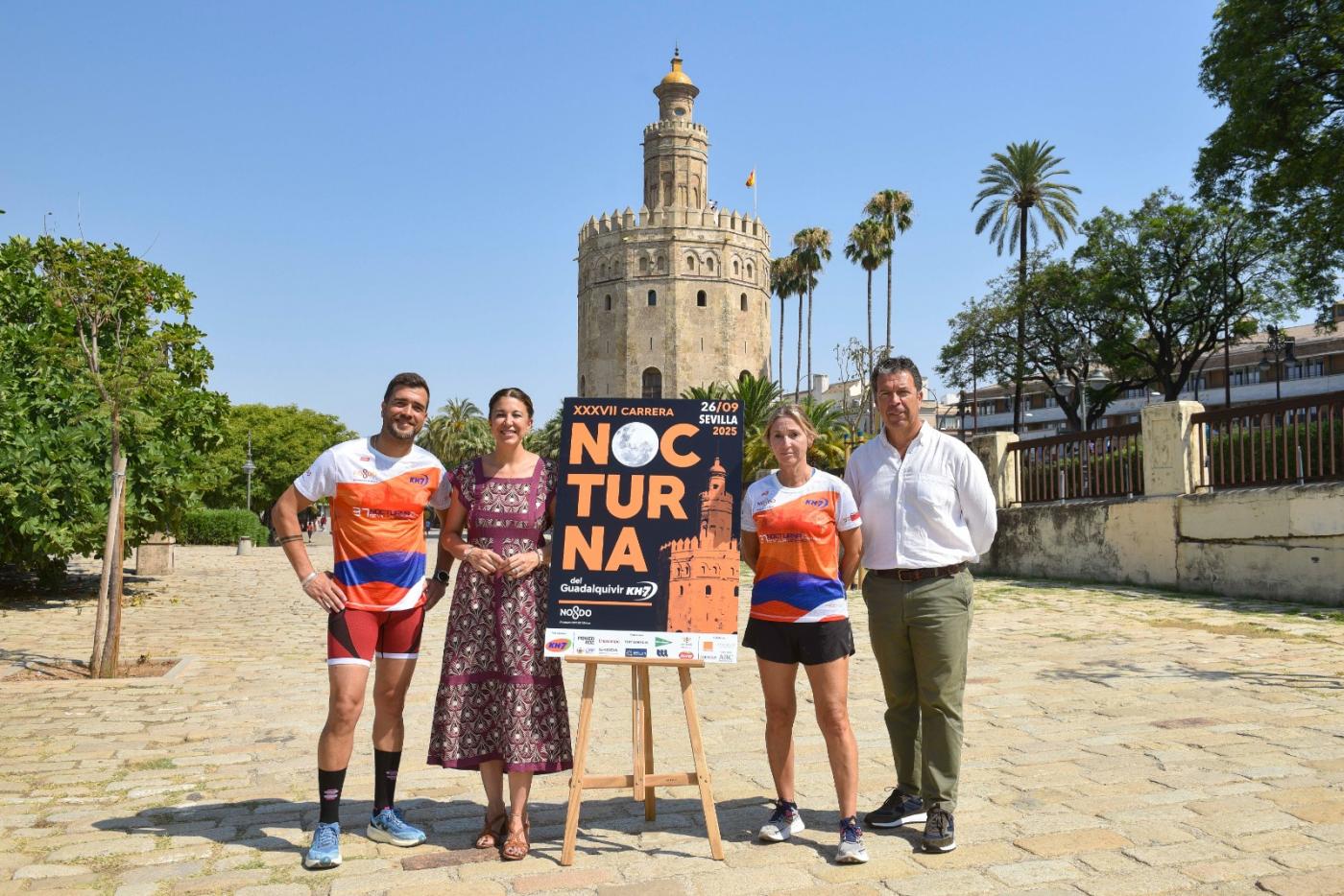 Presentación del cartel de la XXXVII Carrera Nocturna de Sevilla. - AYTO