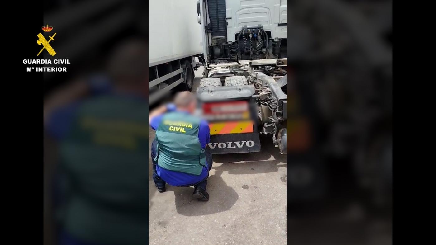 Cabeza tractora robada y recuperada por la Guardia Civil. - GUARDIA CIVIL