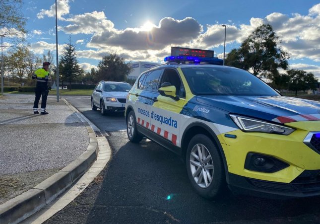 Ladrones de televisores en la AP-7: Un detenido tras persecución policial