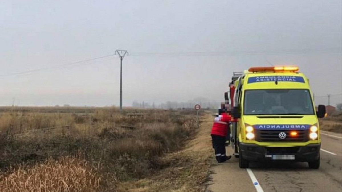 Mujer de 53 años resulta herida leve tras sufrir una salida de vía en la autovía A-6