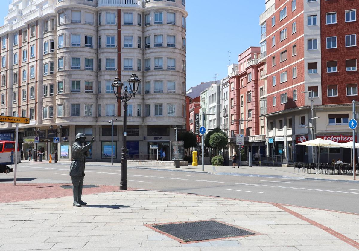 Un punto estratégico y conflictivo de Burgos: se acumulan los avisos por ruidos, amenazas y peleas en plaza Vega