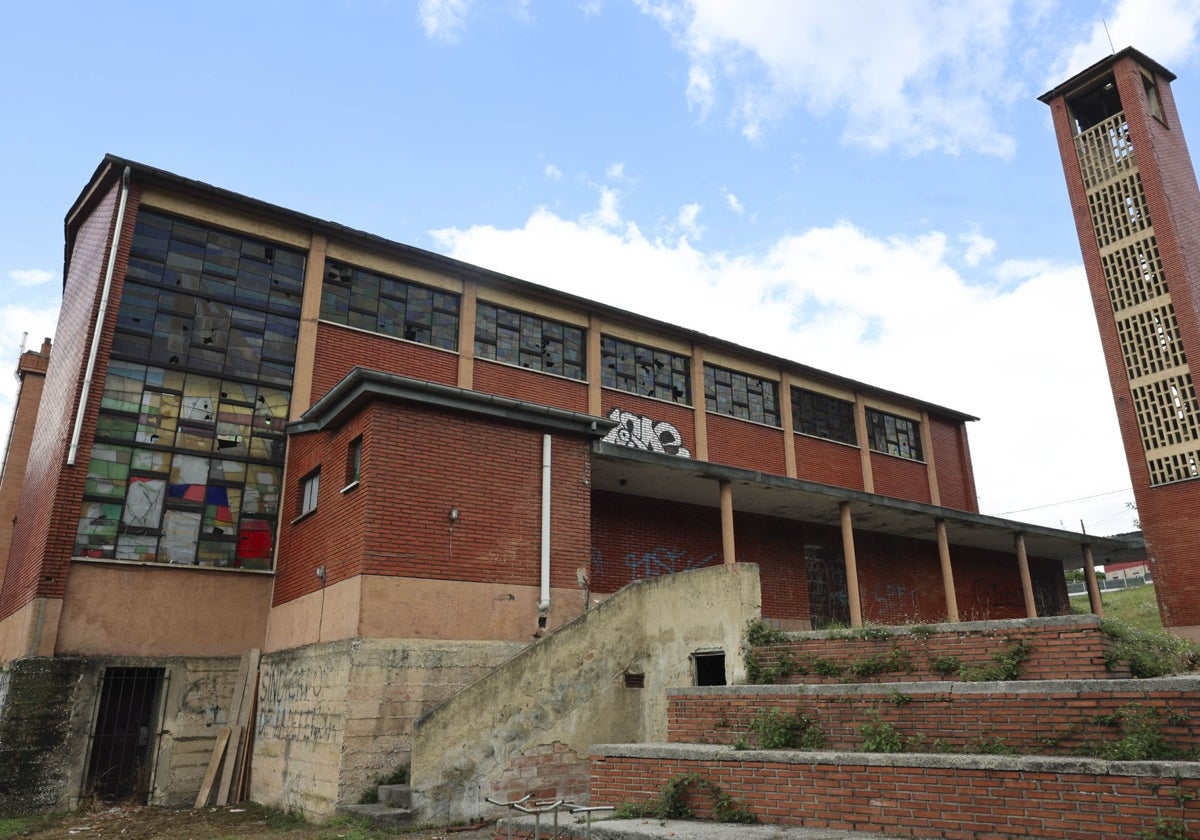 Aparece «profanado» el altar de la iglesia de Santa Teresa
