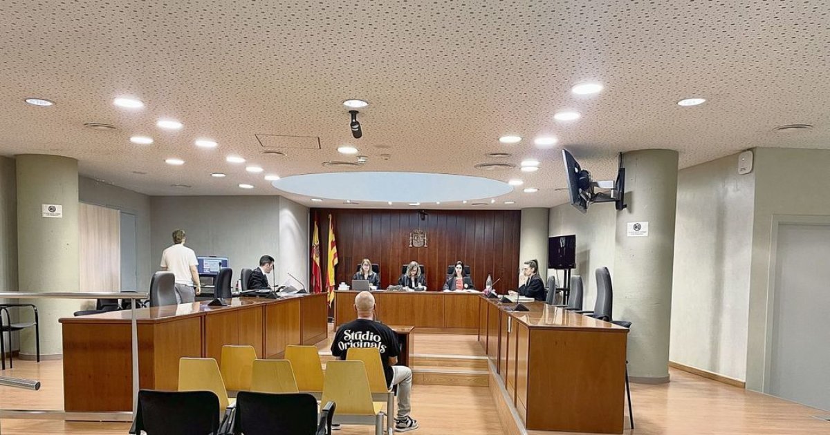 Acusan a un hombre de 53 años de violar y grabar a una joven de 16