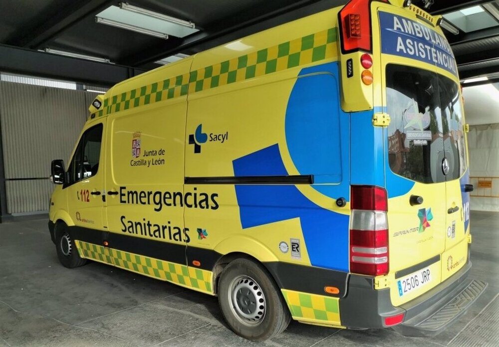 Un fallecido y un herido tras chocar con un árbol en Brañosera