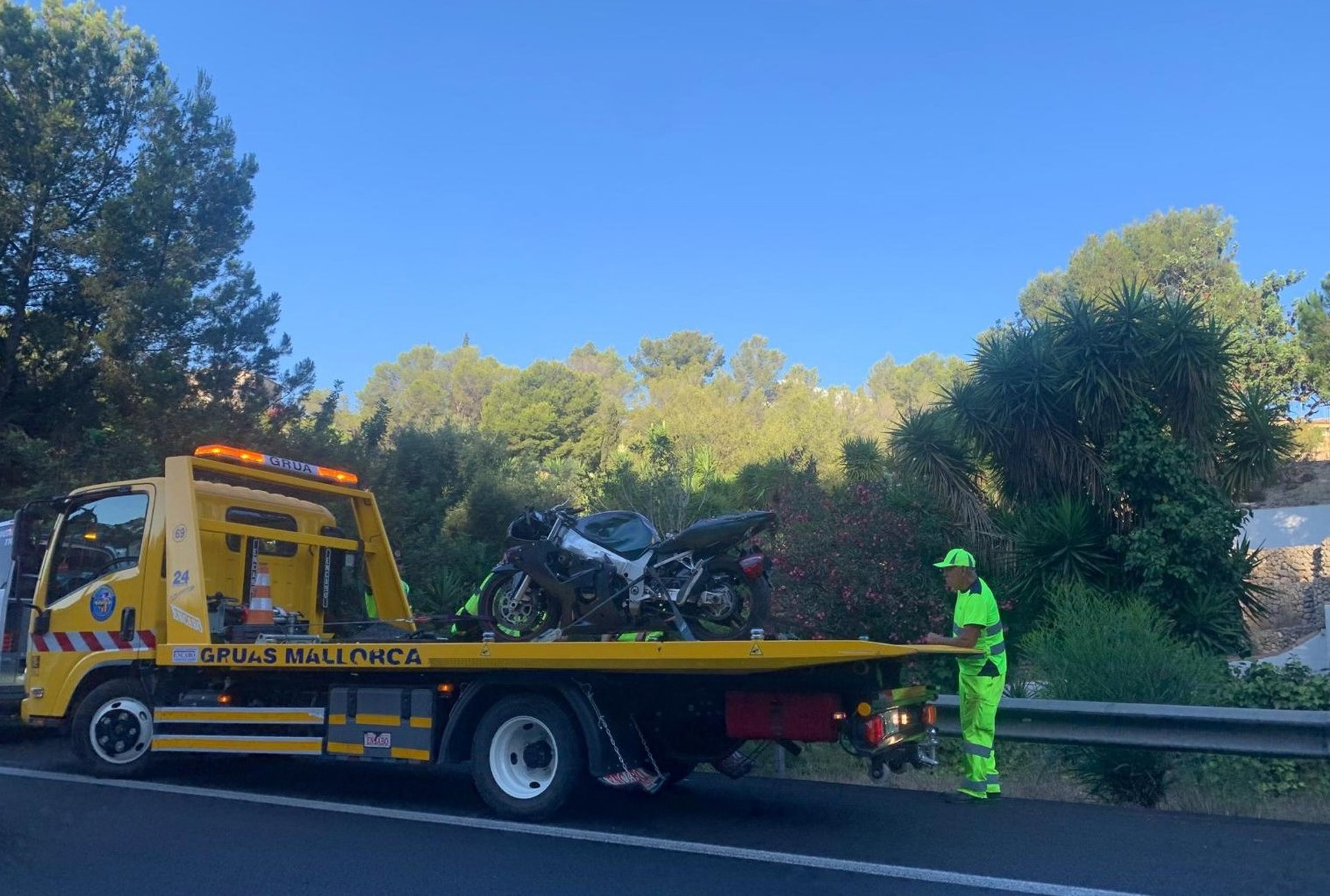 Un motorista de 21 años grave tras sufrir un accidente de tráfico a la salida del túnel de Génova
