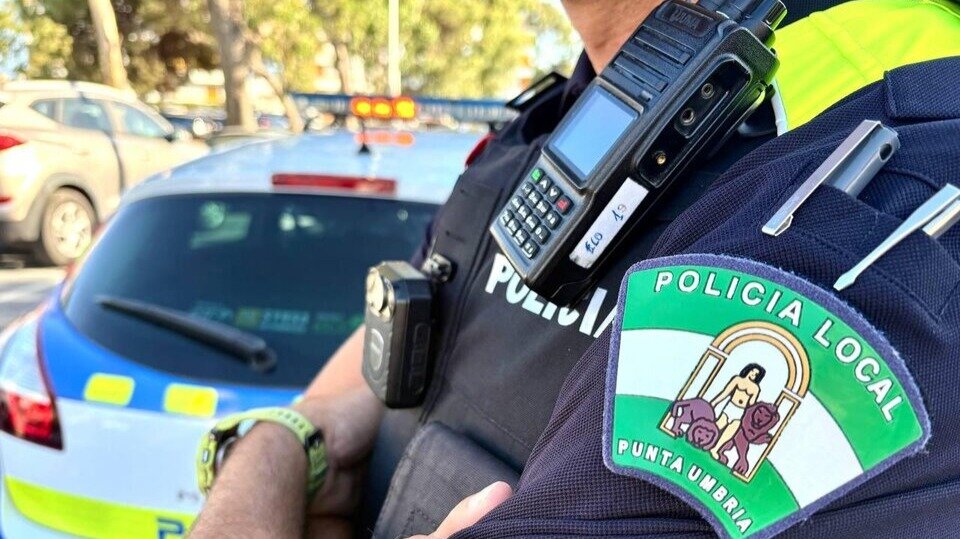 Más de 100 multas en Punta Umbría por botellón, venta ambulante y perros en la playa