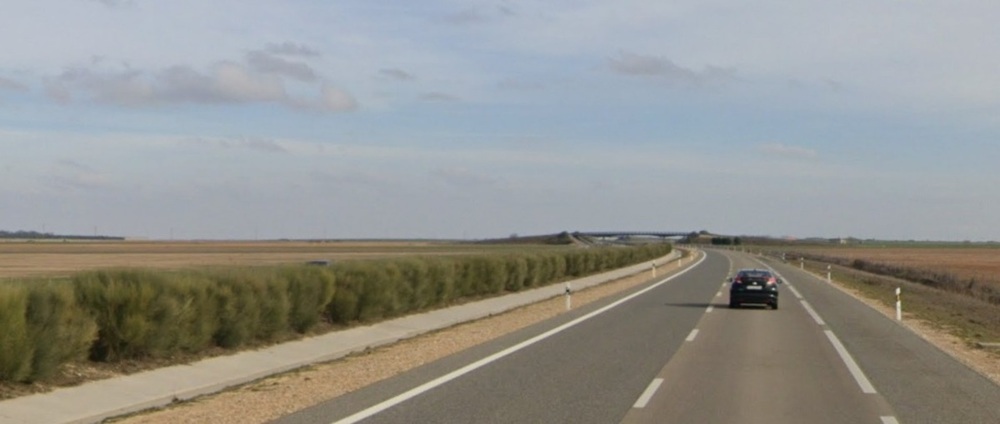 Herida una joven tras chocar un turismo en la A-60