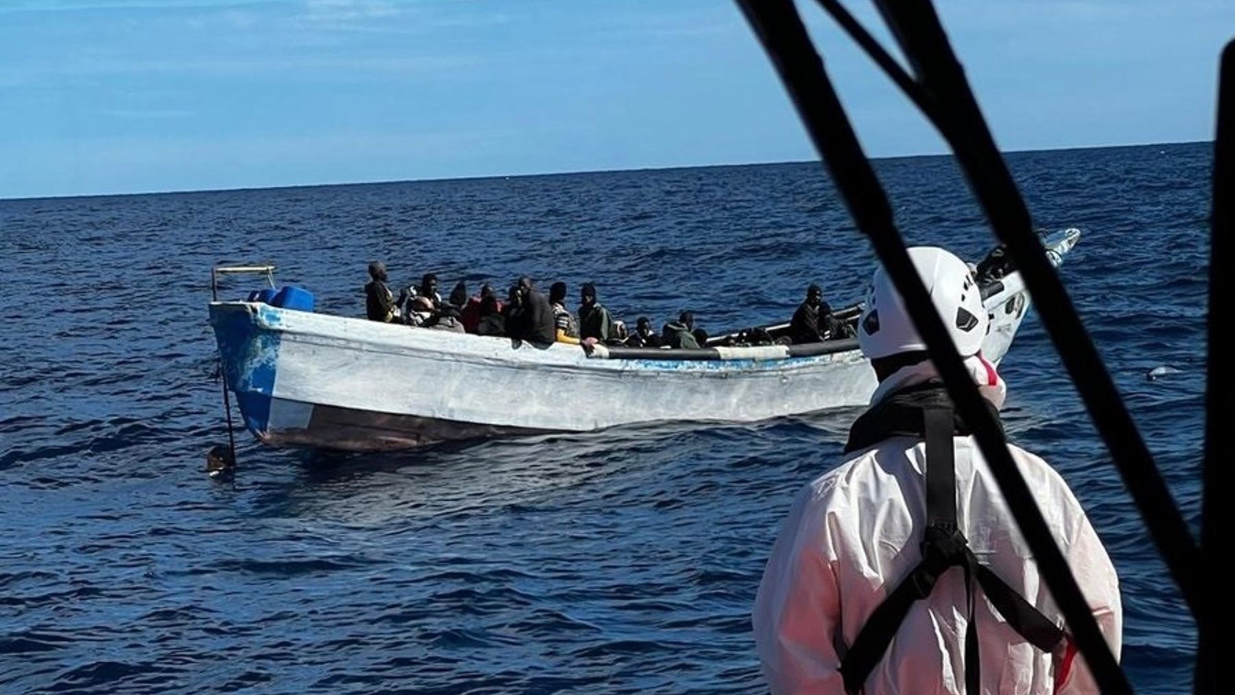Baleares recibe este sábado 40 inmigrantes ilegales en plena lucha con el Gobierno por el reparto de menas