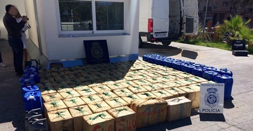 Pillan una furgoneta cargada con 700 kilos de hachís en la Costa de Huelva