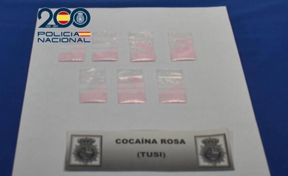 La Policía Nacional detiene a una mujer por tráfico de drogas