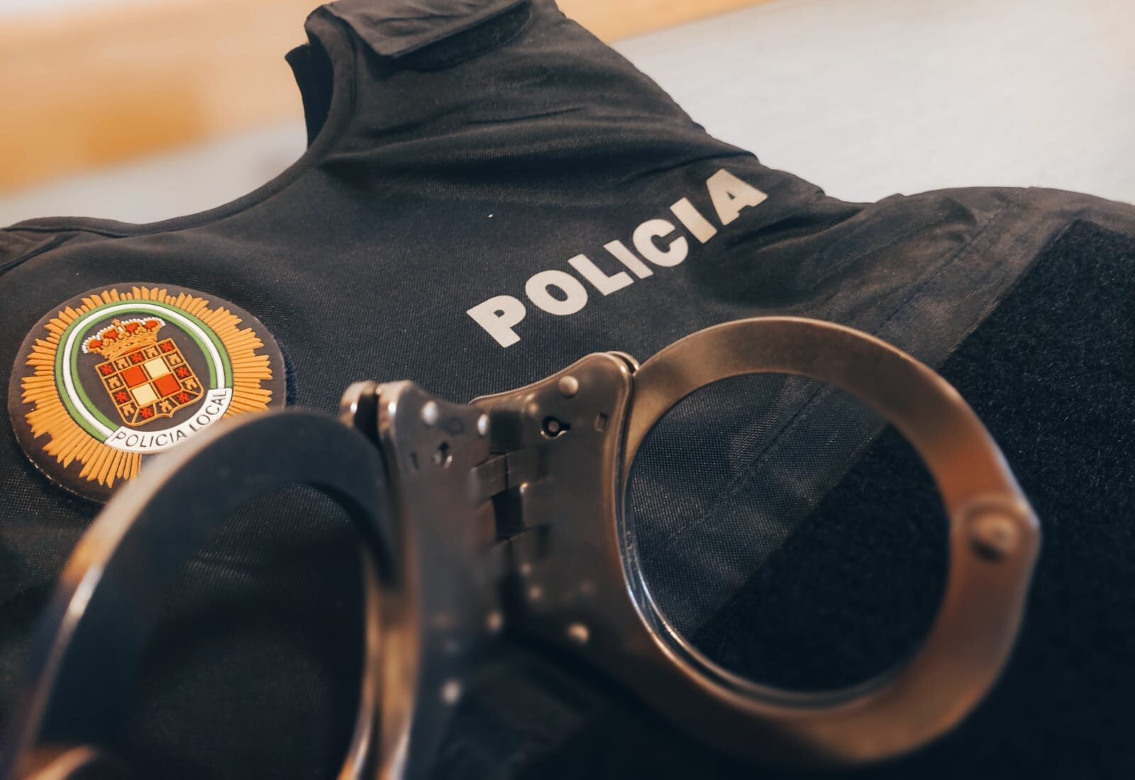 Un detenido en Jaén desata un brote de agresividad en comisaría
